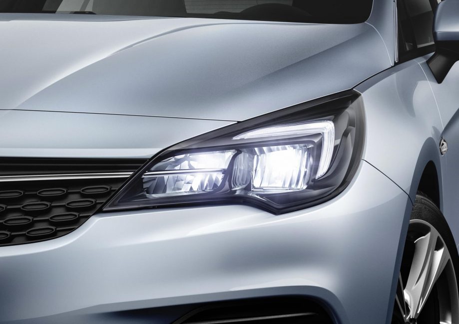 Yeni Opel Astra Led Farlar.