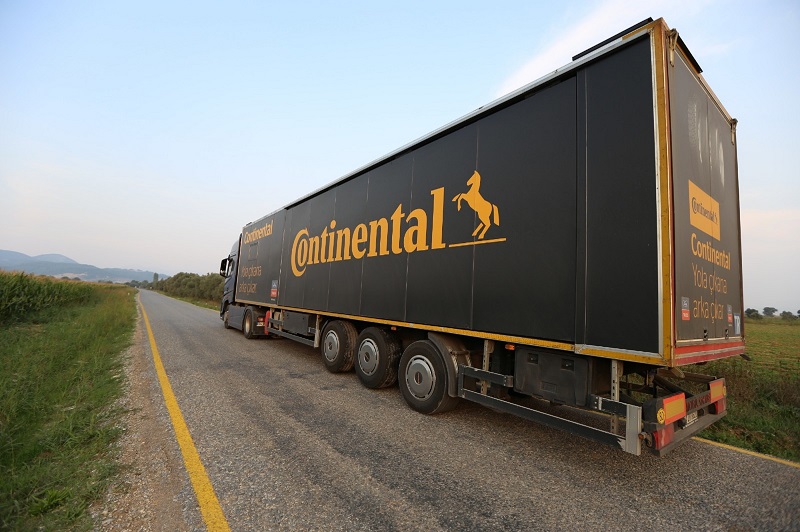 Continental Yola Çıkana Arka Çıkar