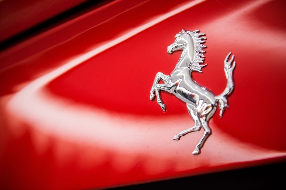 Ferrari Purosangue SUV Geliyor.