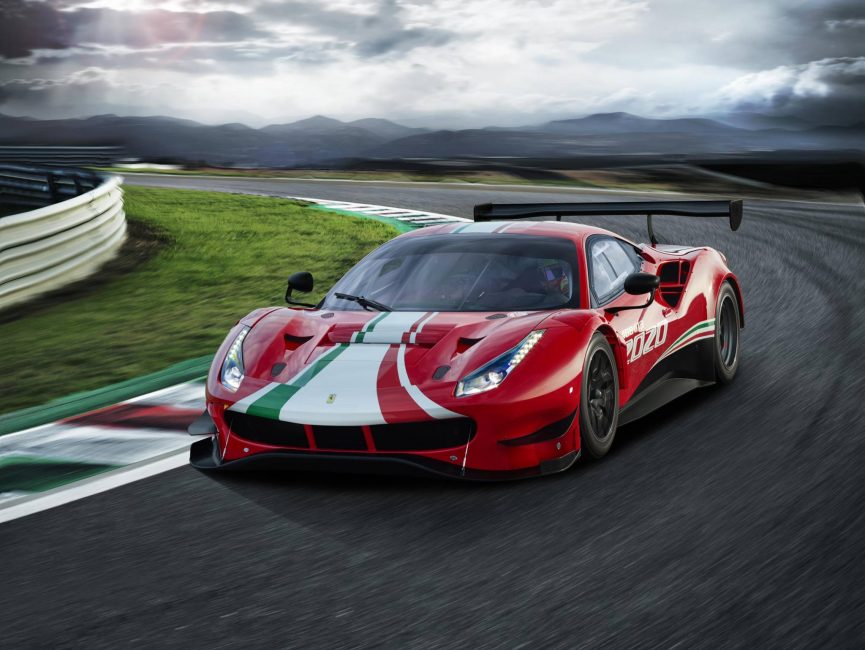 Ferrari 488 GT3 Yarış Arabası Yorumları