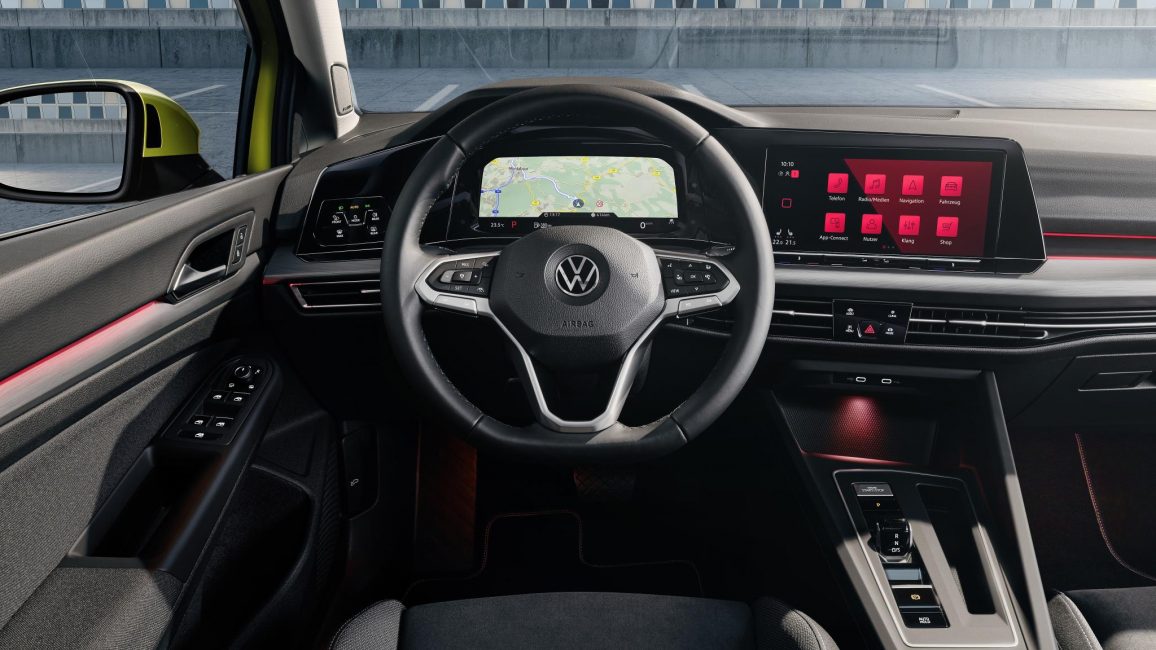 Volkswagen Golf 8 Kokpit Yorumları.