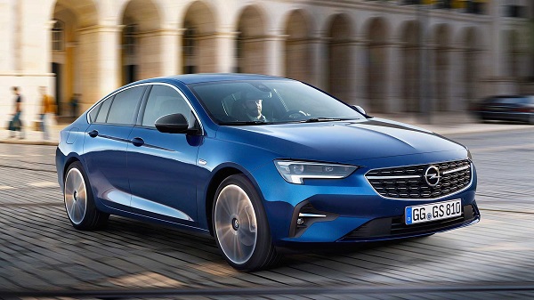Opel Insignia 2020 Tanıtımı Yapılıyor.