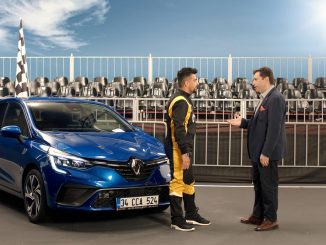 Renault Clio Serdar Kuzuloğlu Influencer