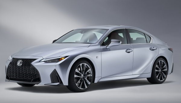 Lexus IS 2021 Tanıtımı Yapıldı.