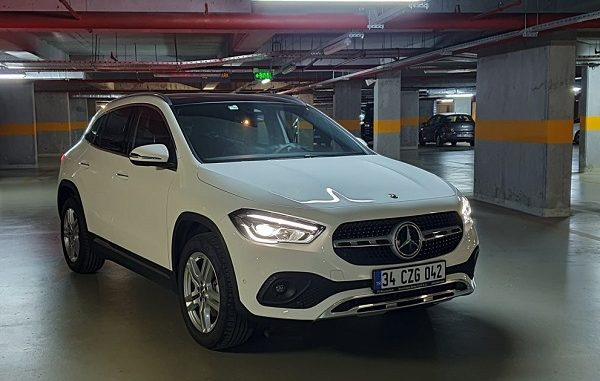 Mercedes Benz GLA 200 test.