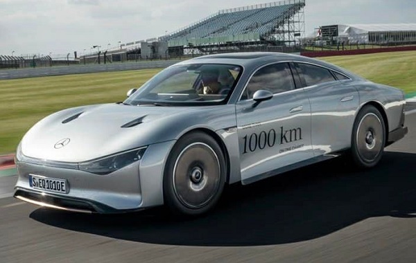 Mercedes VISION EQXX menzil rekoru.