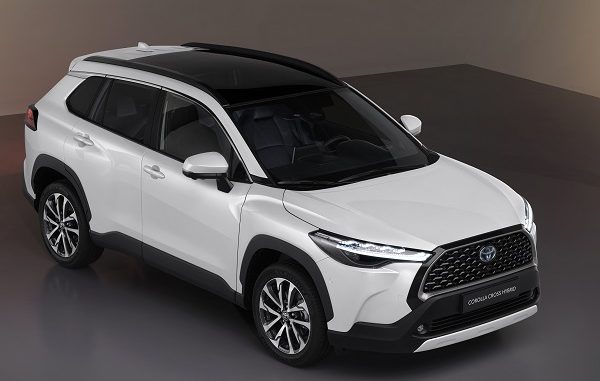 Toyota Corolla Cross ne zaman geliyor? Corolla Cross fiyat. 2022 Corolla.