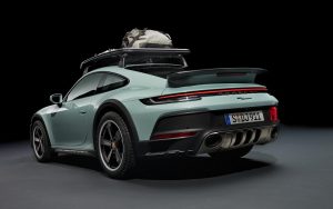 Yeni Porsche 911 Dakar 2022